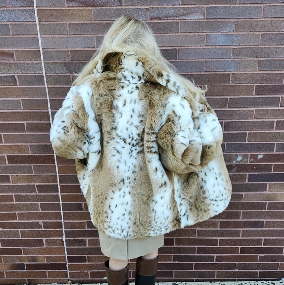 Pamela McCoy Vintage Ex Cond & Pro Cleaned Faux Lynx Teddy Jacket, Large, $98 - Picture 12 of 16